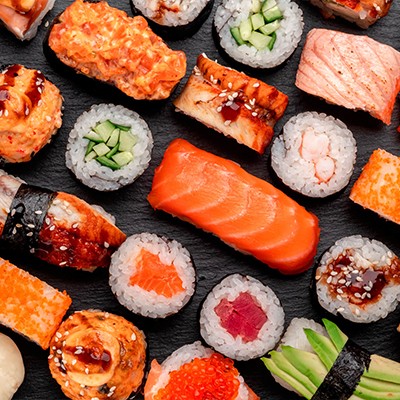 Surimi, caviar y sushi